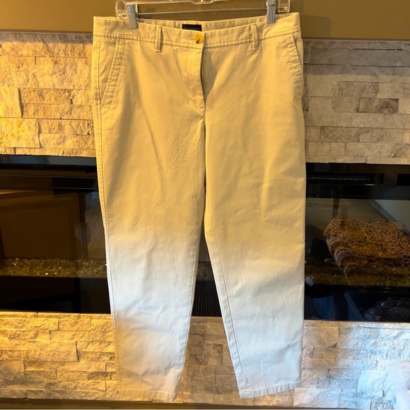 Talbots size 8 Relaxed Chinos - Picture 1 of 12